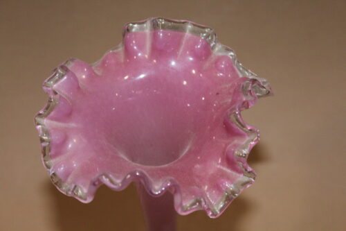 Secesyjny posrebrzany wazon ze szklem XIX w