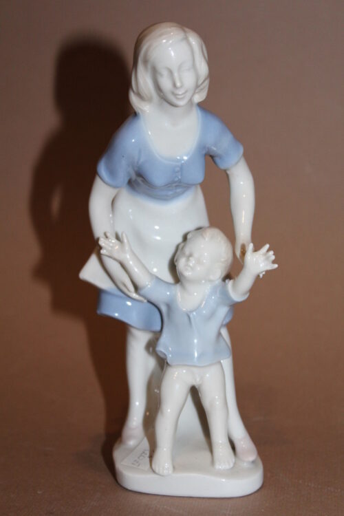 Figurka matka z dzieckiem Grafenthal