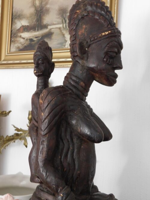 Stara figura, posąg, rzeźba, bogini płodności z Afryki