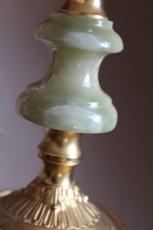 Lampka stołowa z onyksu